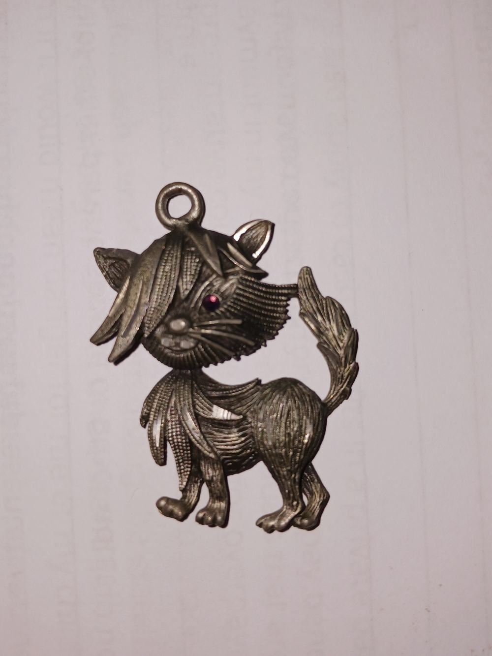 Adorable Vintage Pewter Cat Pendant